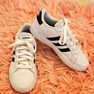 Adidas Grand Court 2.0 Sneaker - Kids' size 2½
